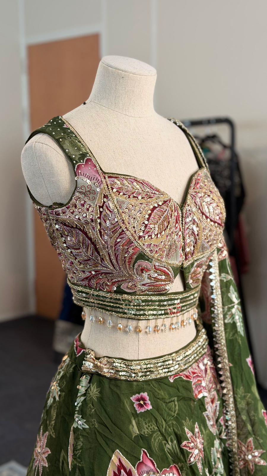 Nahla Lehenga