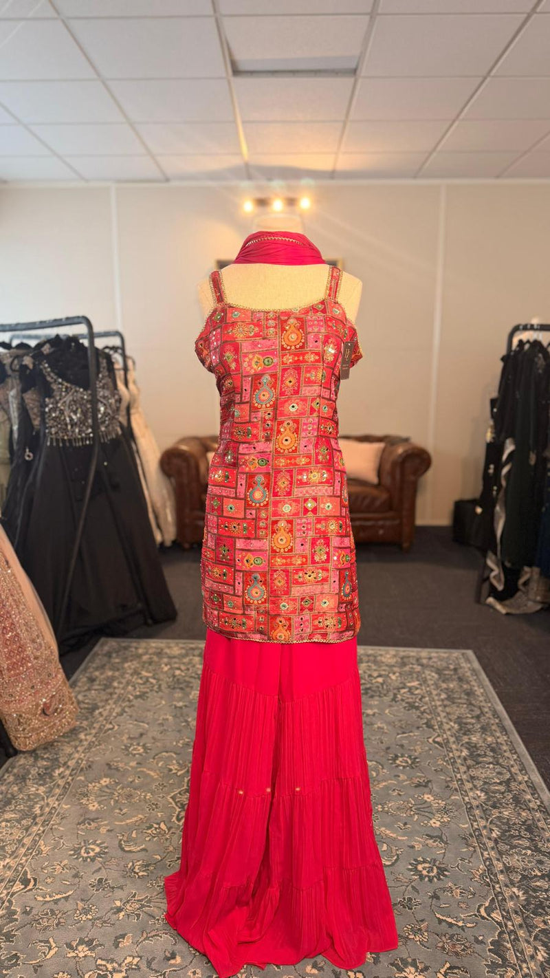Long Pink Shahara with Detailed Patterns