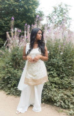 Simple Sharara with golden patterns